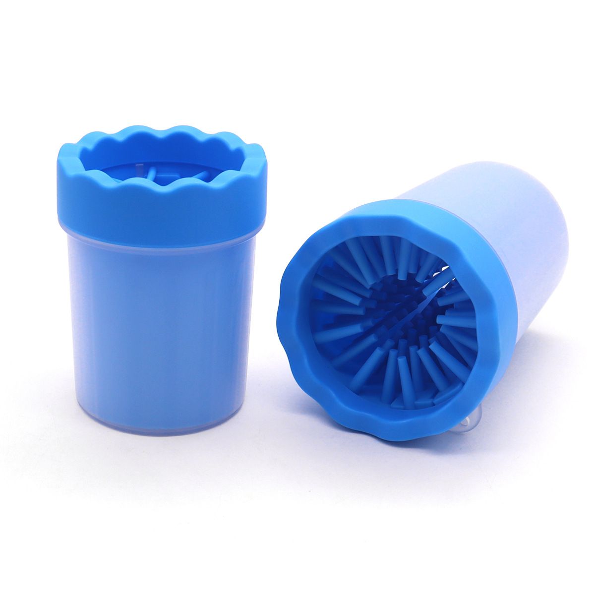 Pet Foot Soaking Cup - A portable silicone paw washing cup for dogs, a pet cleaning product for foot baths and foot soakers.